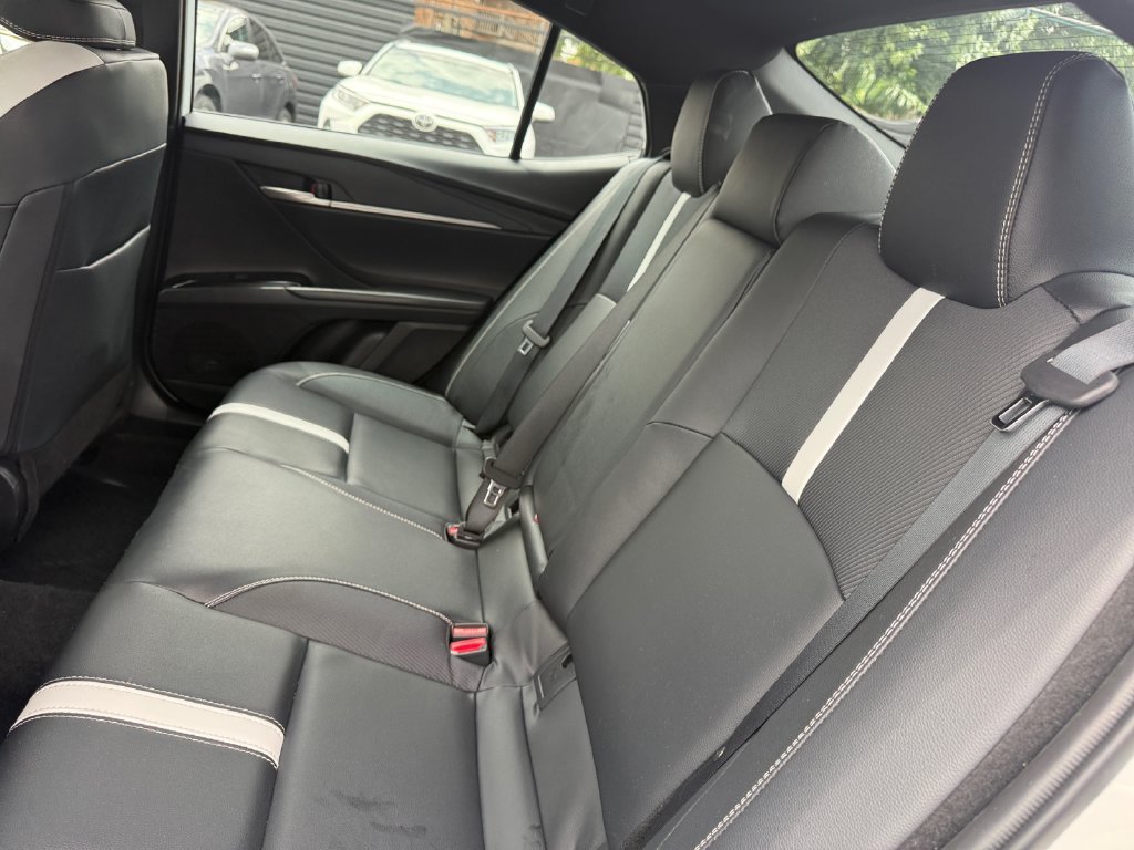 Used 2025 Toyota Camry SE FWD image 25