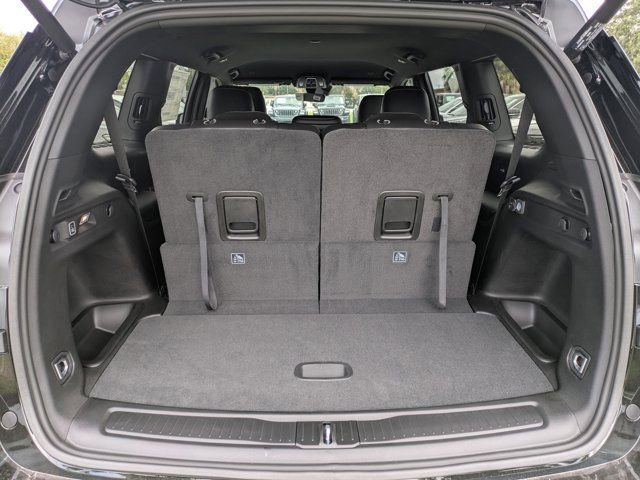 New 2025 Jeep Grand Cherokee L Limited w/ Black Appearance Package image 11