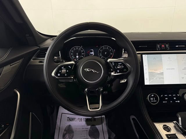 New 2026 Jaguar F-PACE R-Dynamic S image 27
