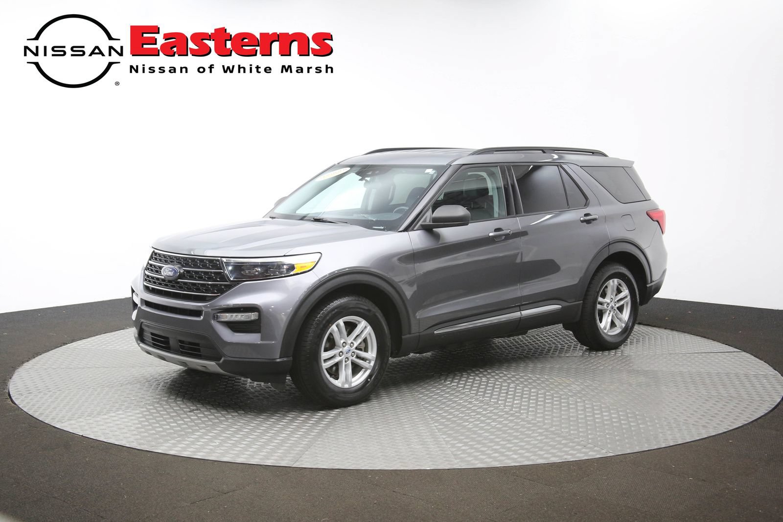Used 2023 Ford Explorer XLT w/ Equipment Group 202A RWD image 56