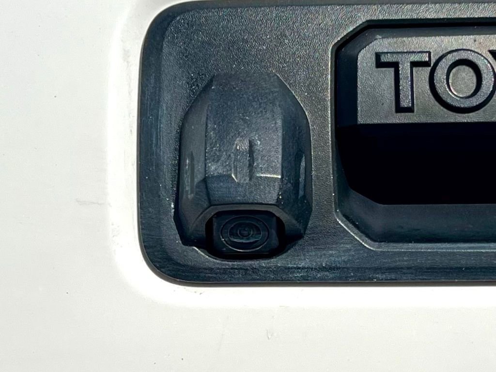 Used 2021 Toyota Tacoma SR image 5