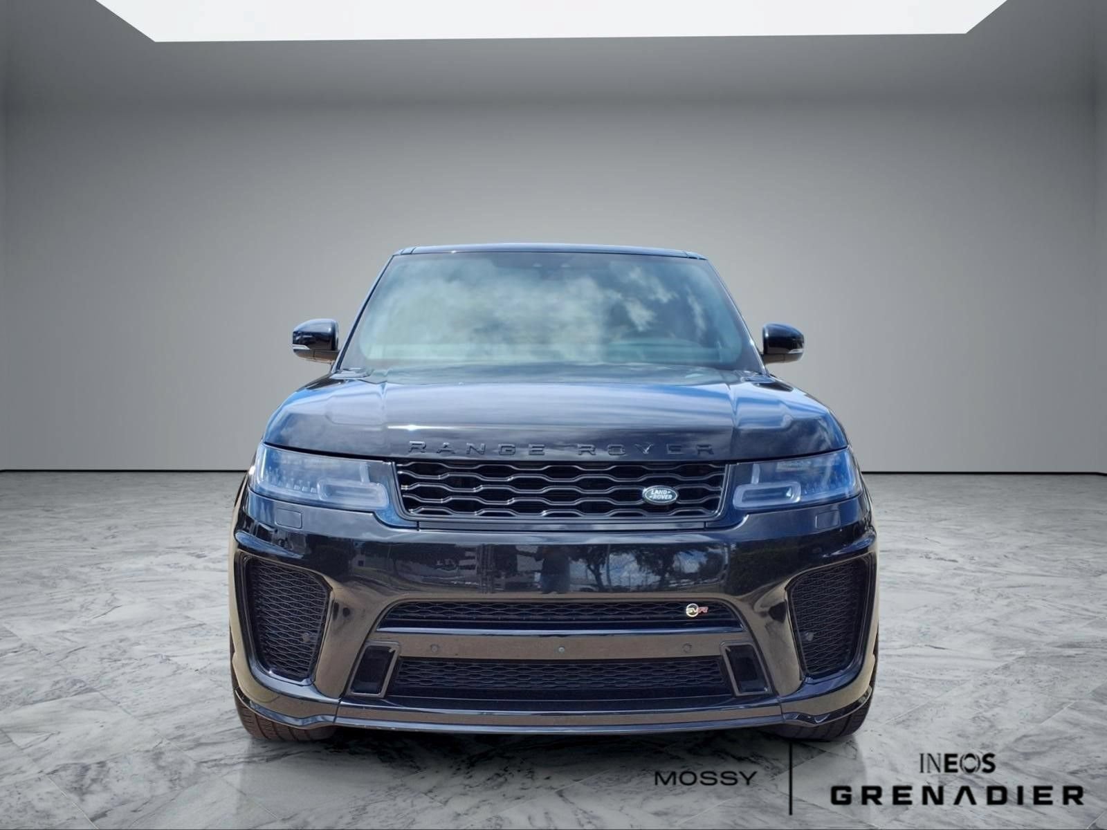 Used 2022 Land Rover Range Rover Sport SVR AWD/4WD image 3