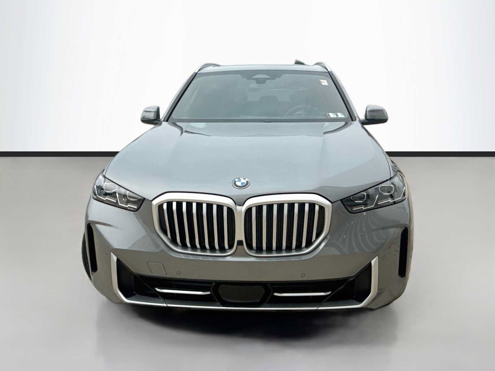 Used 2026 BMW X5 xDrive40i AWD/4WD image 2