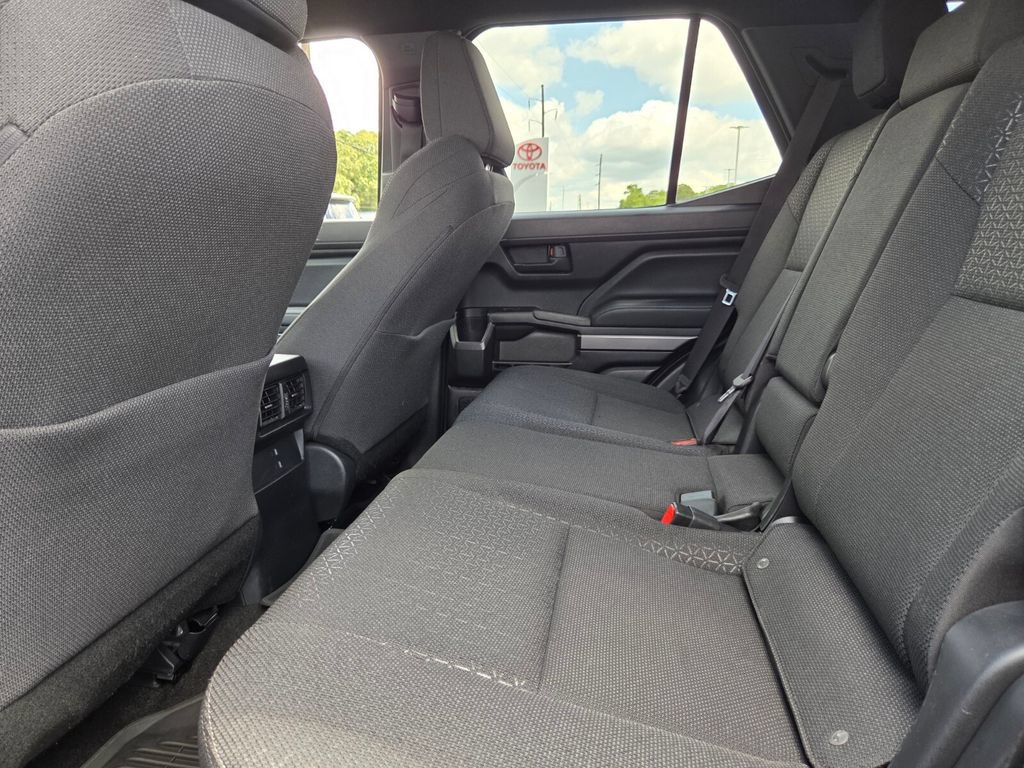 Certified 2025 Toyota 4Runner SR5 AWD/4WD image 7