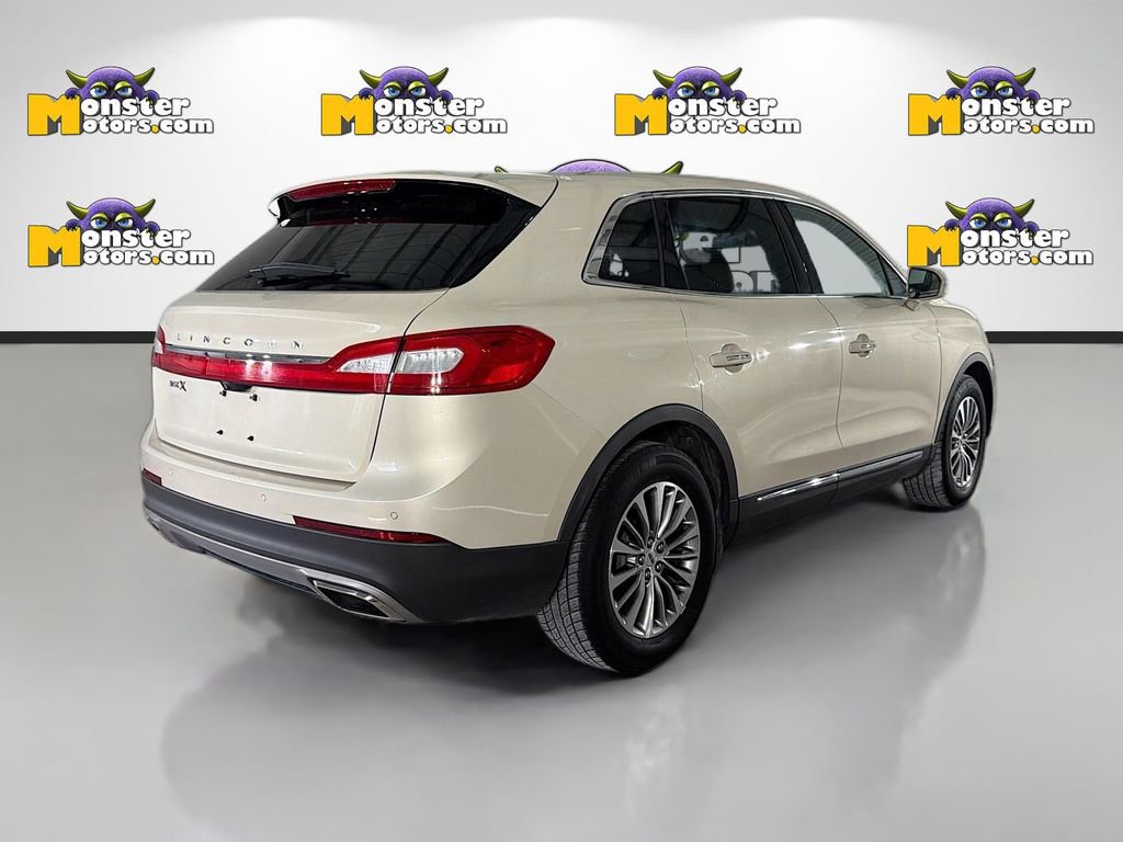 Used 2016 Lincoln MKX Select w/ Select Plus Package FWD image 5