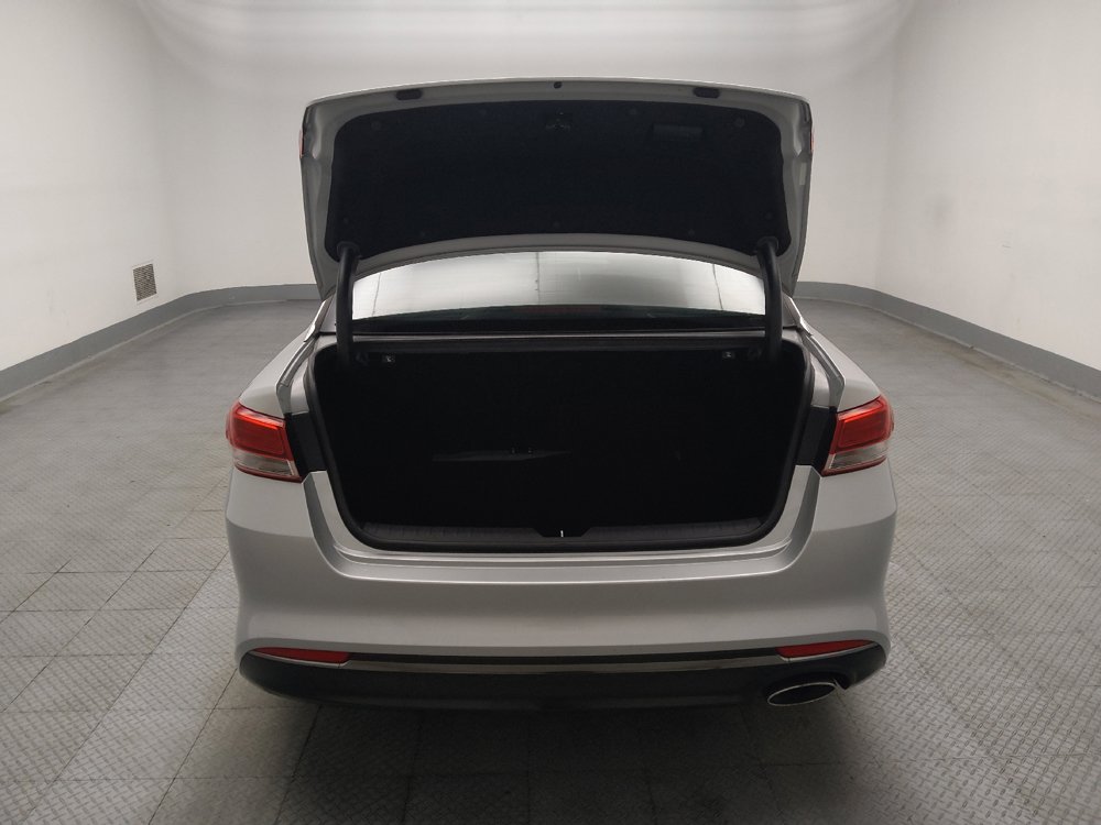 Used 2016 Kia Optima LX FWD image 29