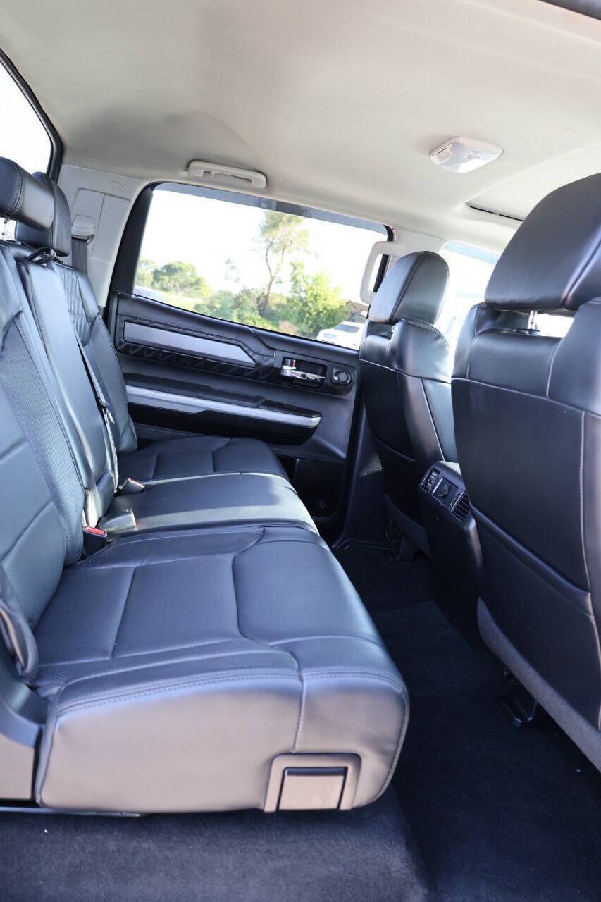 Used 2018 Toyota Tundra Platinum AWD/4WD image 16