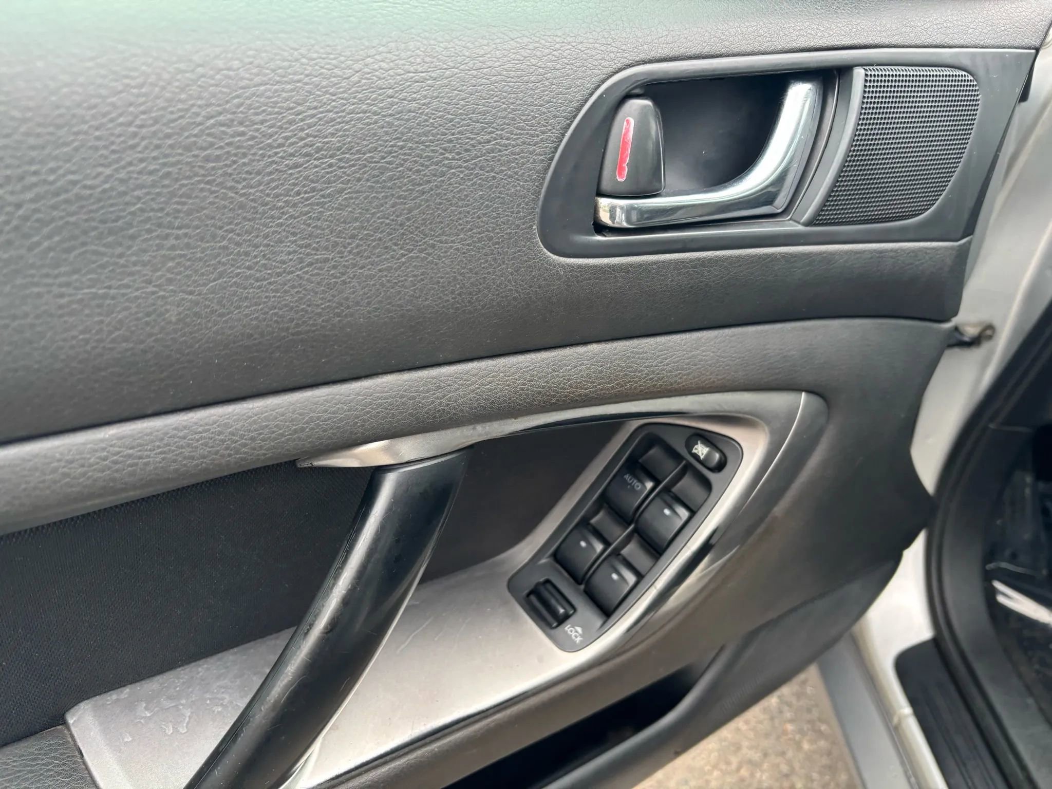 Used 2007 Subaru Outback 2.5i image 21