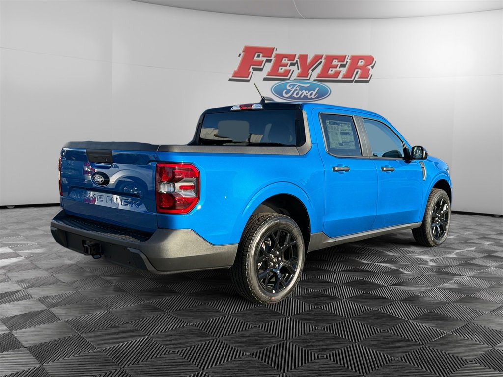 New 2025 Ford Maverick XLT w/ Black Appearance Package image 5