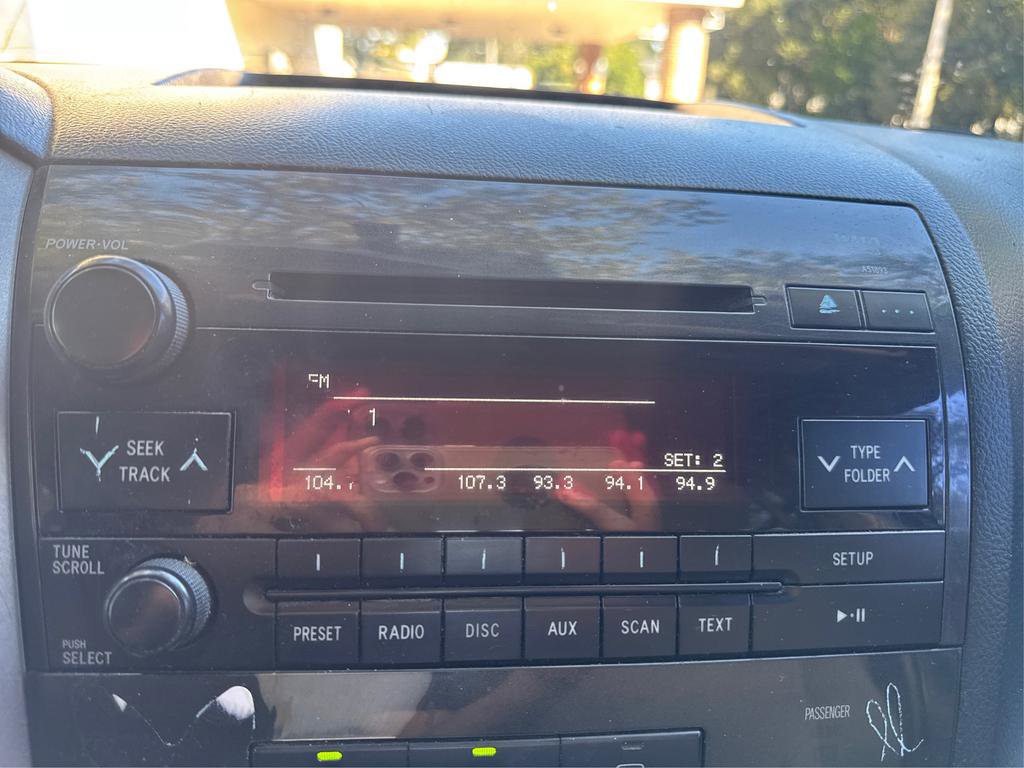 Used 2013 Toyota Tundra Base image 11