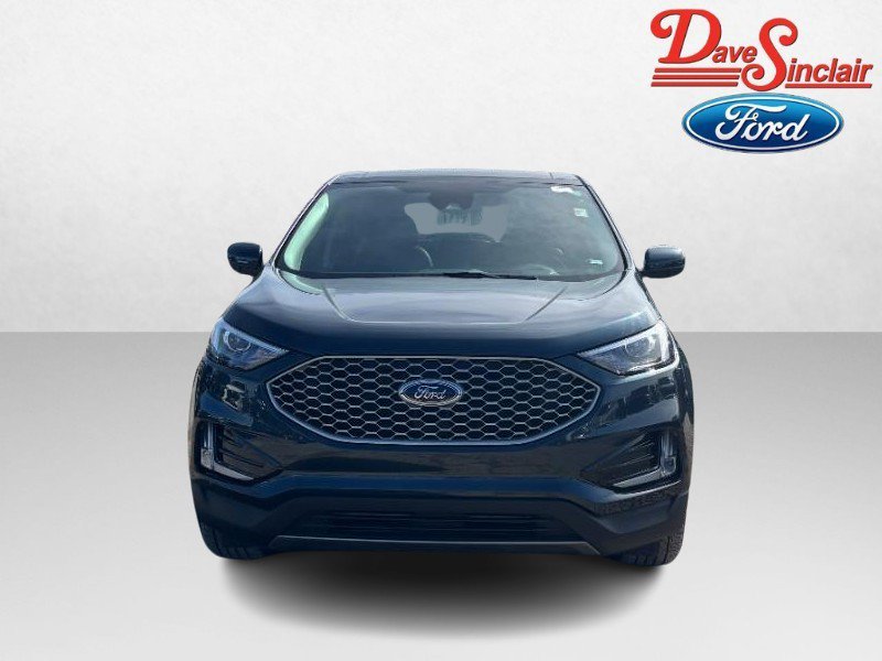 Used 2023 Ford Edge SEL w/ Convenience Package image 2