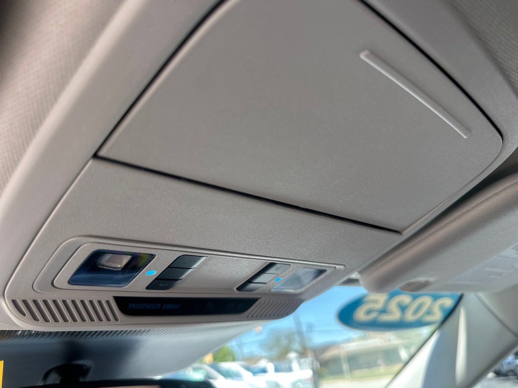 New 2025 Ford Explorer Active w/ Active Comfort Package image 27