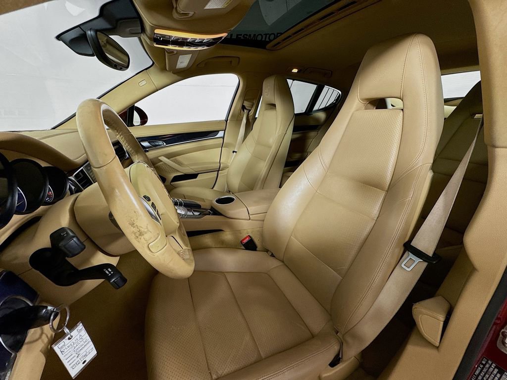 Used 2013 Porsche Panamera 4 image 22