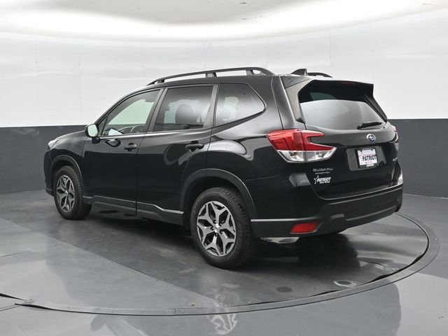 Used 2023 Subaru Forester Premium image 6