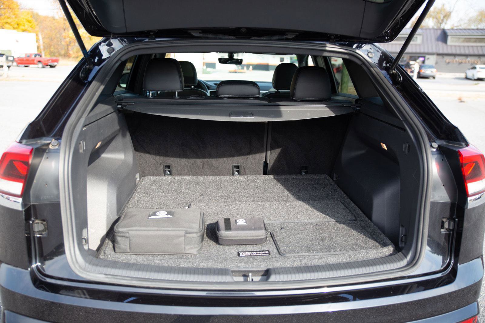 Used 2022 Volkswagen Atlas Cross Sport SE image 23