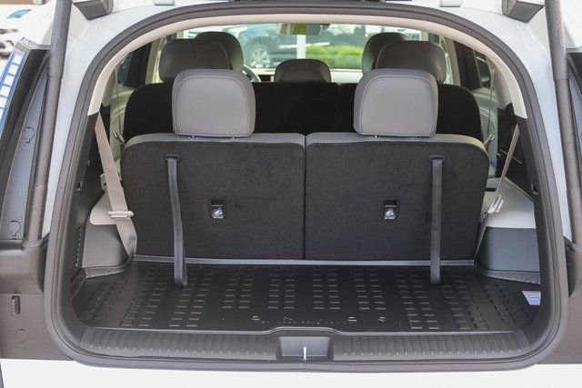 New 2026 Hyundai Ioniq 9 SEL image 6