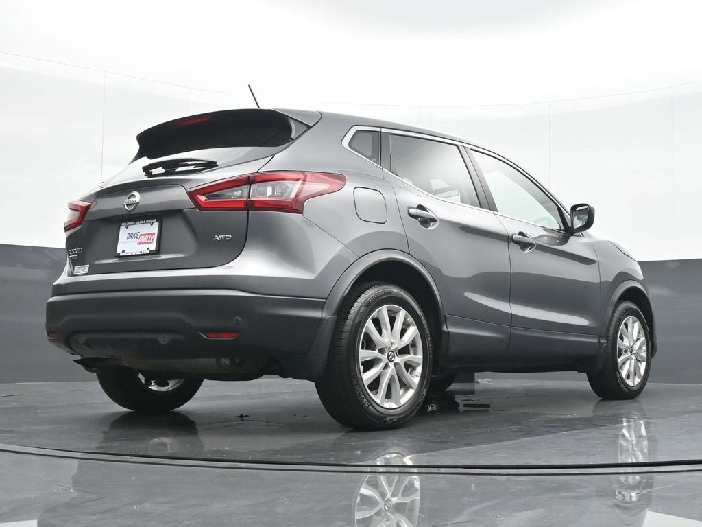 Used 2022 Nissan Rogue Sport S image 21