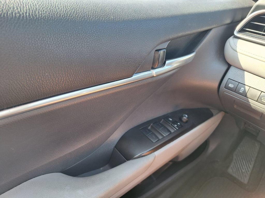 Used 2024 Toyota Camry LE FWD image 17