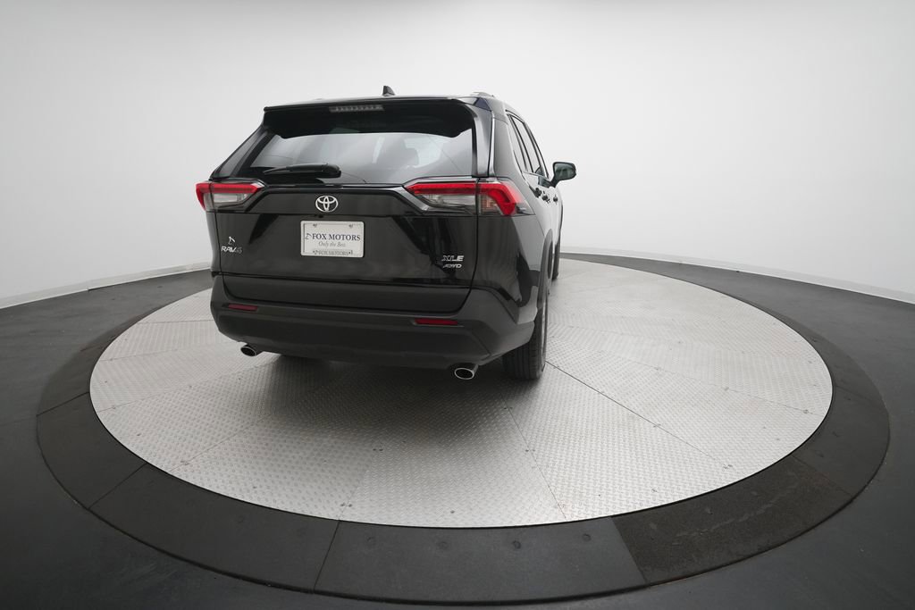 Used 2025 Toyota RAV4 XLE image 35