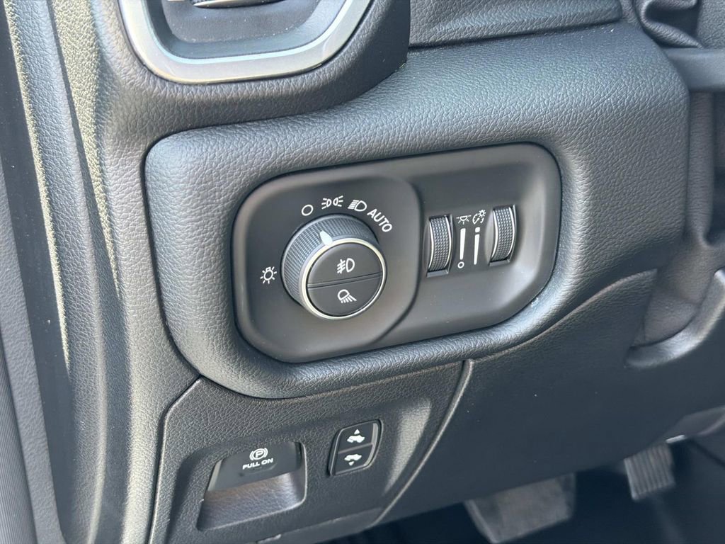 Used 2021 RAM 1500 Laramie w/ Sport Appearance Package AWD/4WD image 25