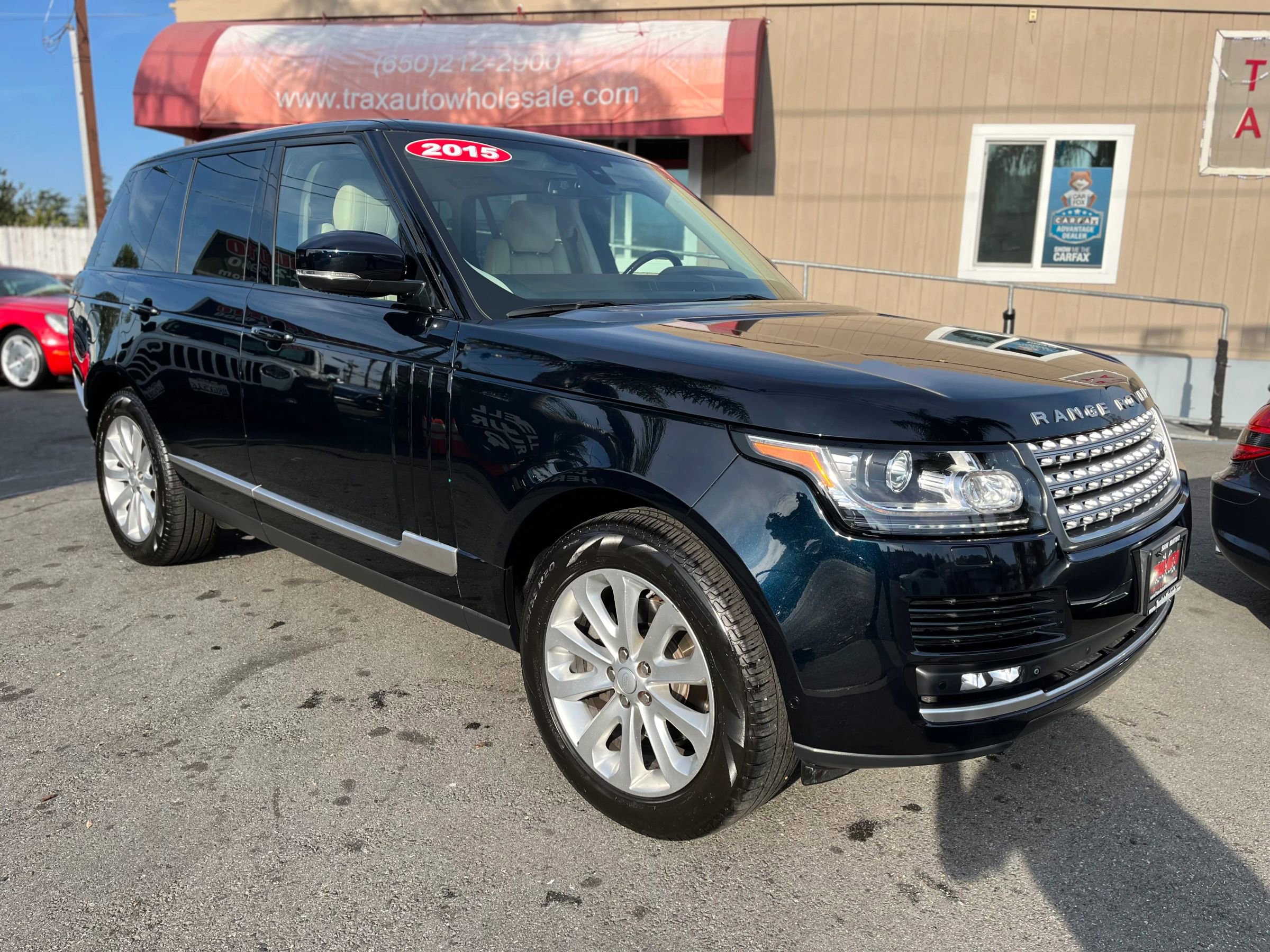 Used 2015 Land Rover Range Rover HSE AWD/4WD image 1