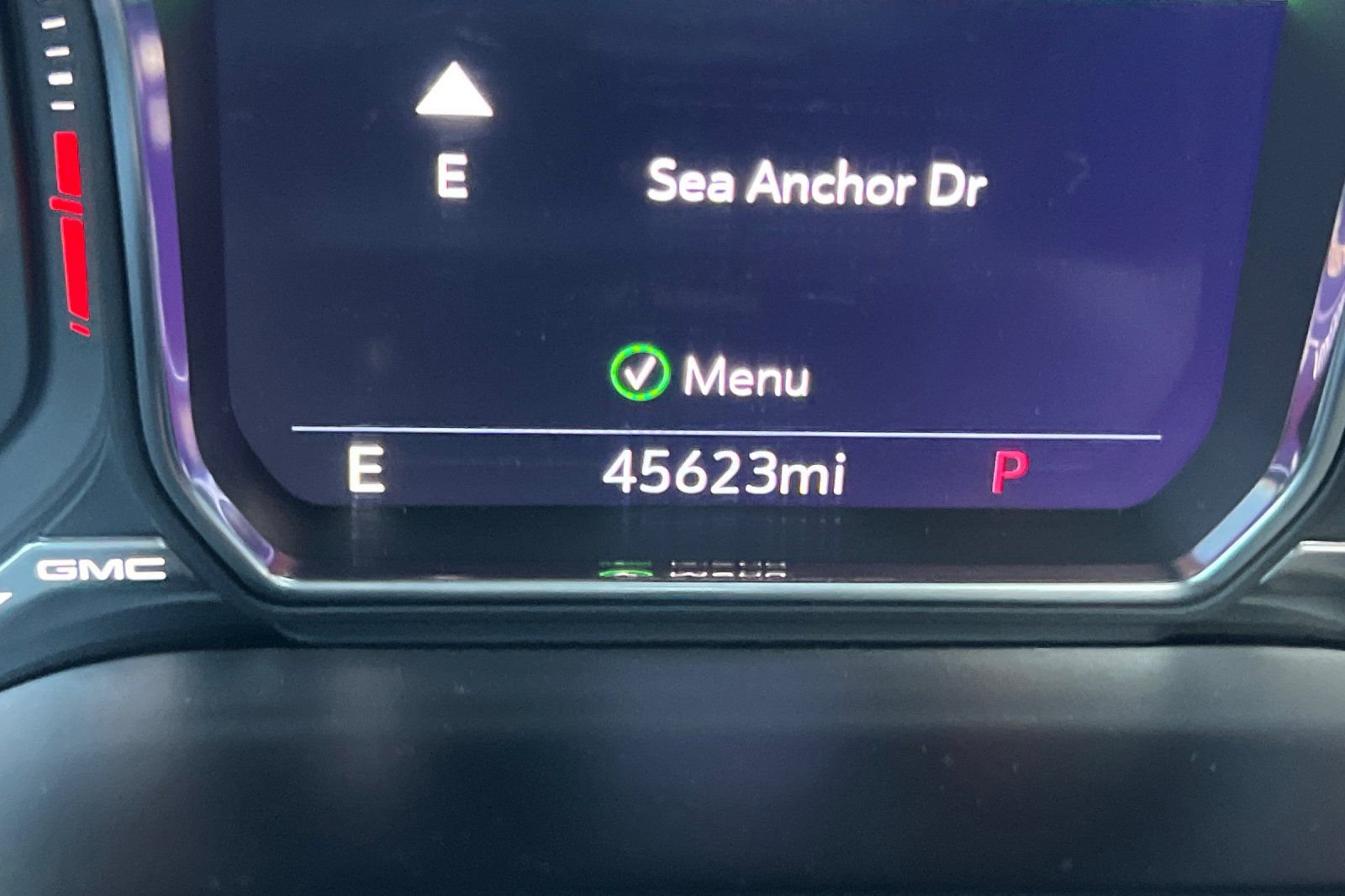 Used 2021 GMC Yukon Denali w/ Denali Premium Package image 27