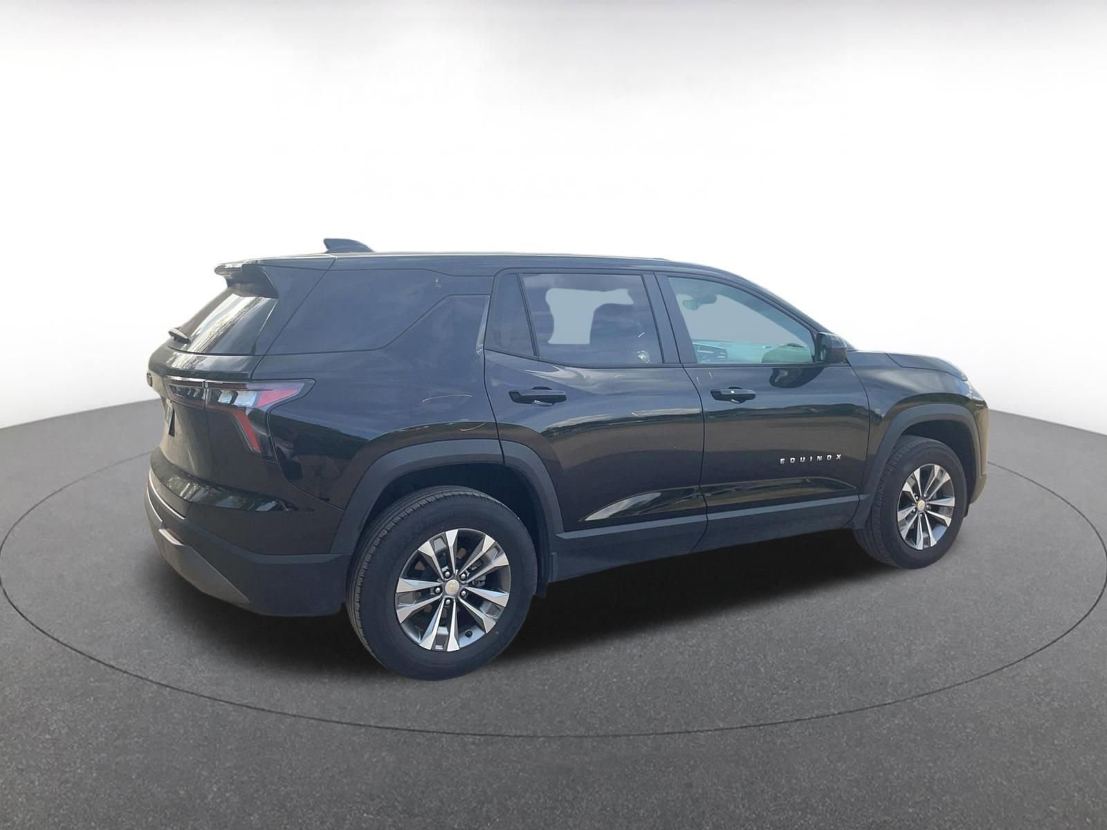 Used 2025 Chevrolet Equinox LT FWD image 17