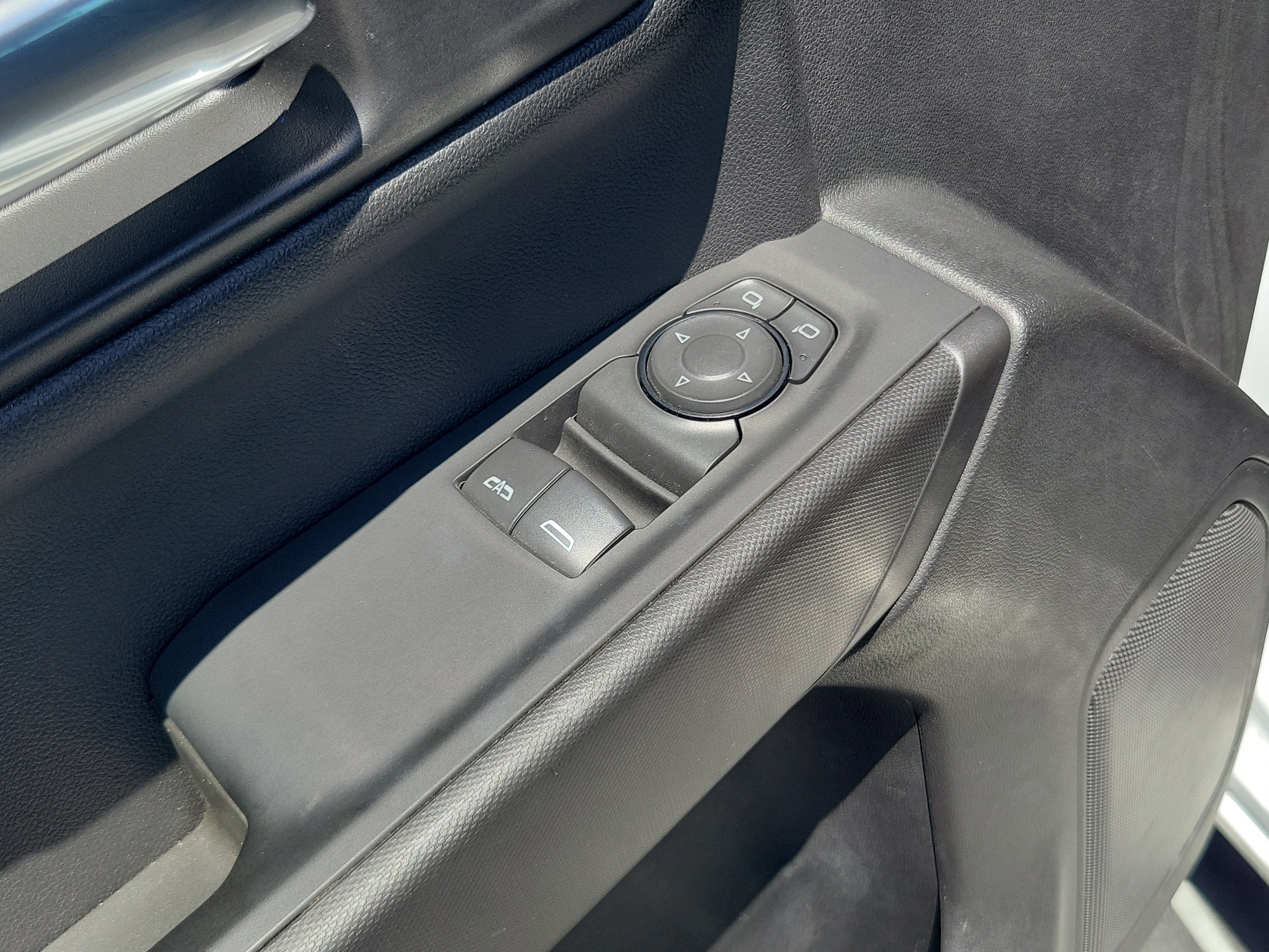 Used 2025 Chevrolet Silverado 1500 W/T RWD image 24