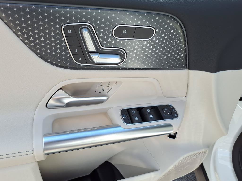 Certified 2026 Mercedes-Benz GLA 250 4MATIC image 13