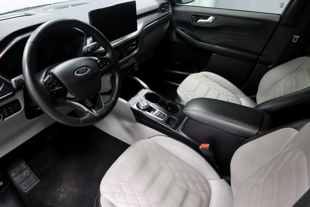 Certified 2023 Ford Escape SE w/ PHEV Premium Package image 25