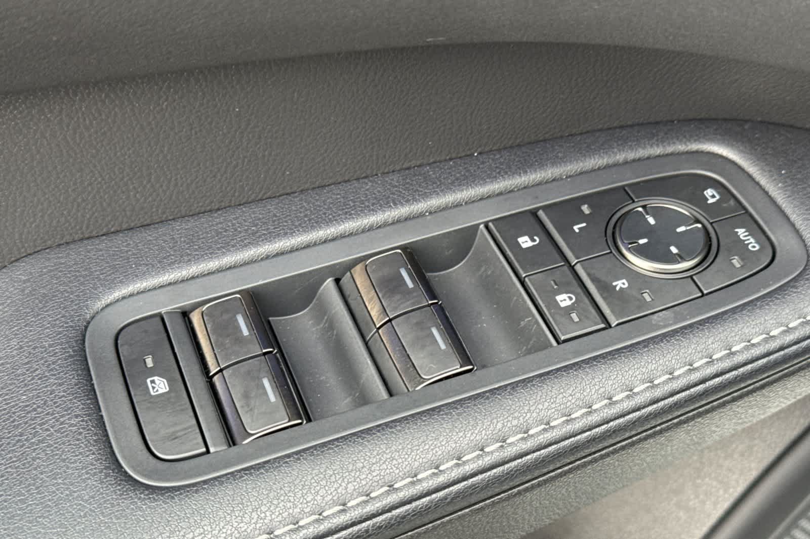 Certified 2025 Lexus RX 450h AWD w/ Luxury Package image 13