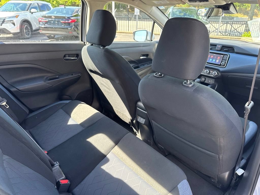 Used 2025 Nissan Versa SV FWD image 28