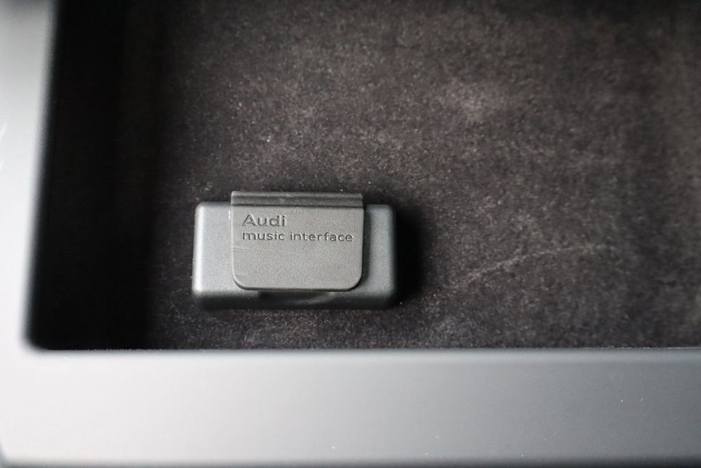 Used 2017 Audi A8 L 3.0T w/ Executive Package image 37