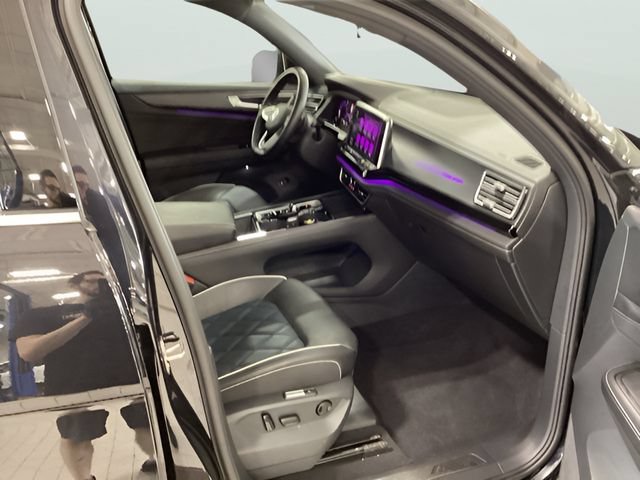 Certified 2026 Volkswagen Atlas Cross Sport SEL Premium R-Line w/ MDO Package AWD/4WD image 11