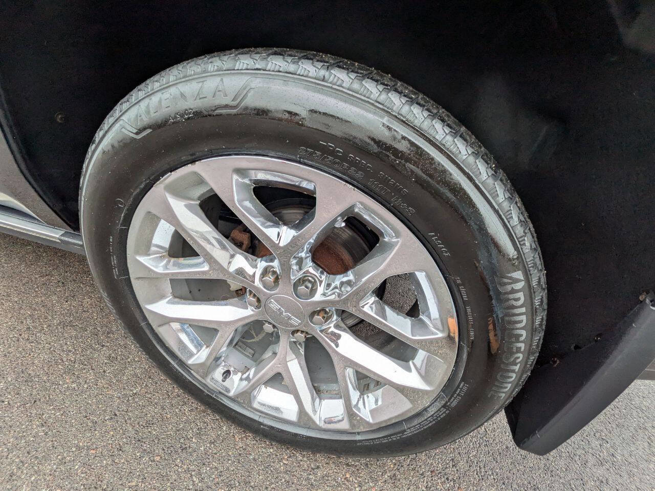 Used 2018 GMC Yukon Denali image 9