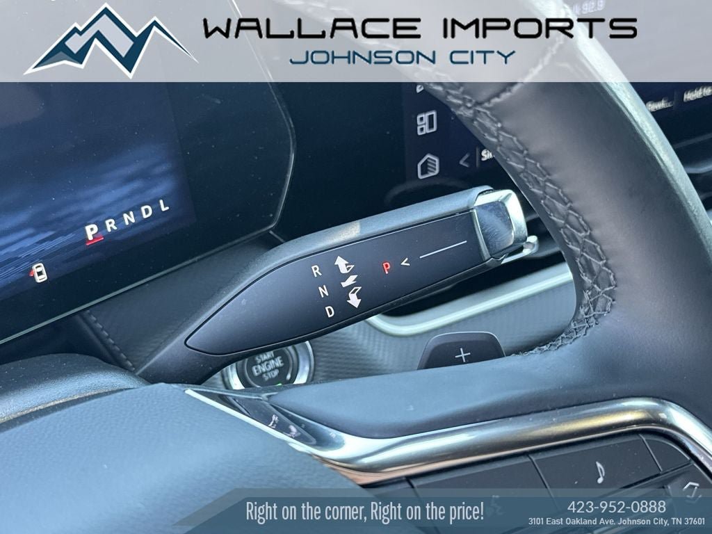 Used 2025 Chevrolet Equinox LT w/ Safety and Technology Package AWD/4WD image 16