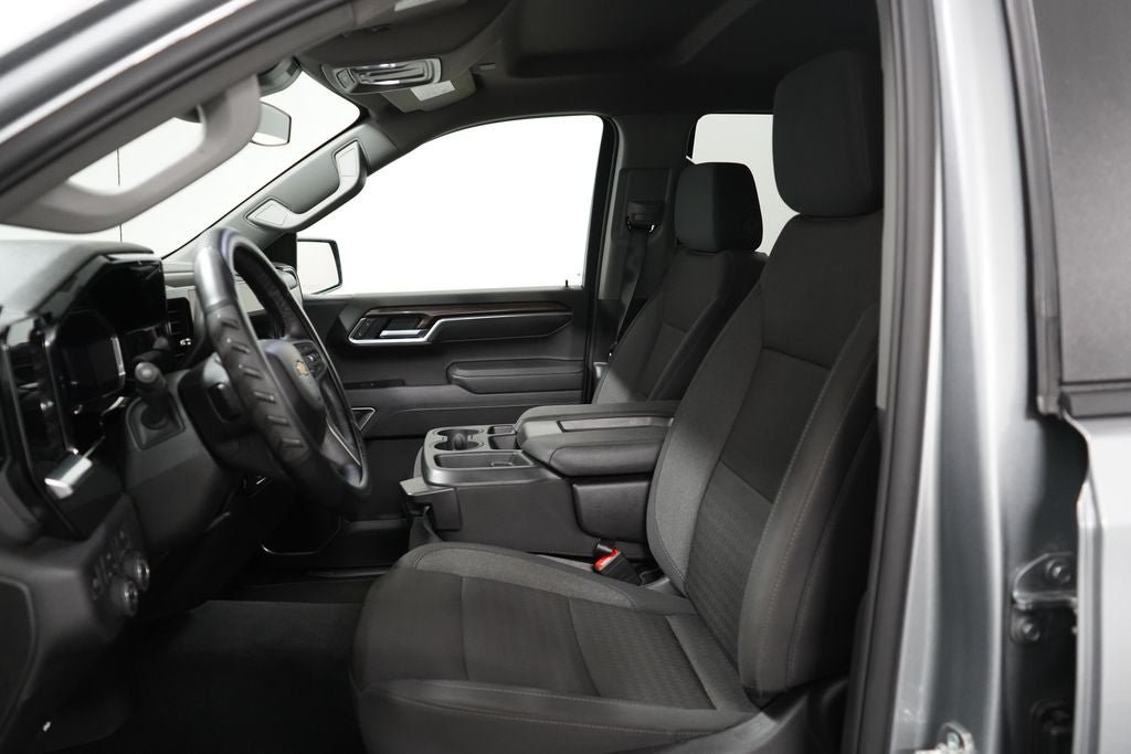 Used 2026 Chevrolet Silverado 1500 LT AWD/4WD image 17