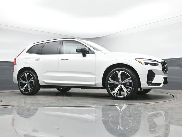 Used 2025 Volvo XC60 B5 Ultra w/ Protection Package Premier AWD/4WD image 39