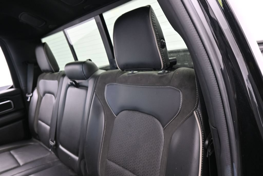 Used 2023 RAM 1500 Laramie RWD image 30