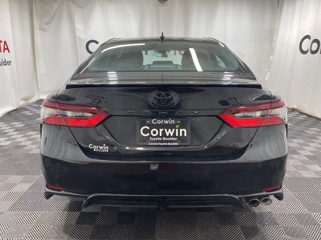 Used 2024 Toyota Camry SE image 5