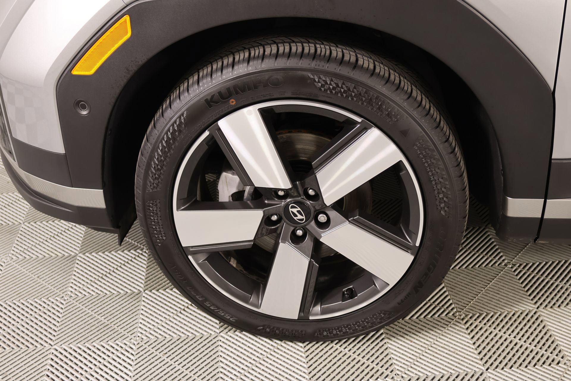 Certified 2025 Hyundai Santa Fe Limited image 20