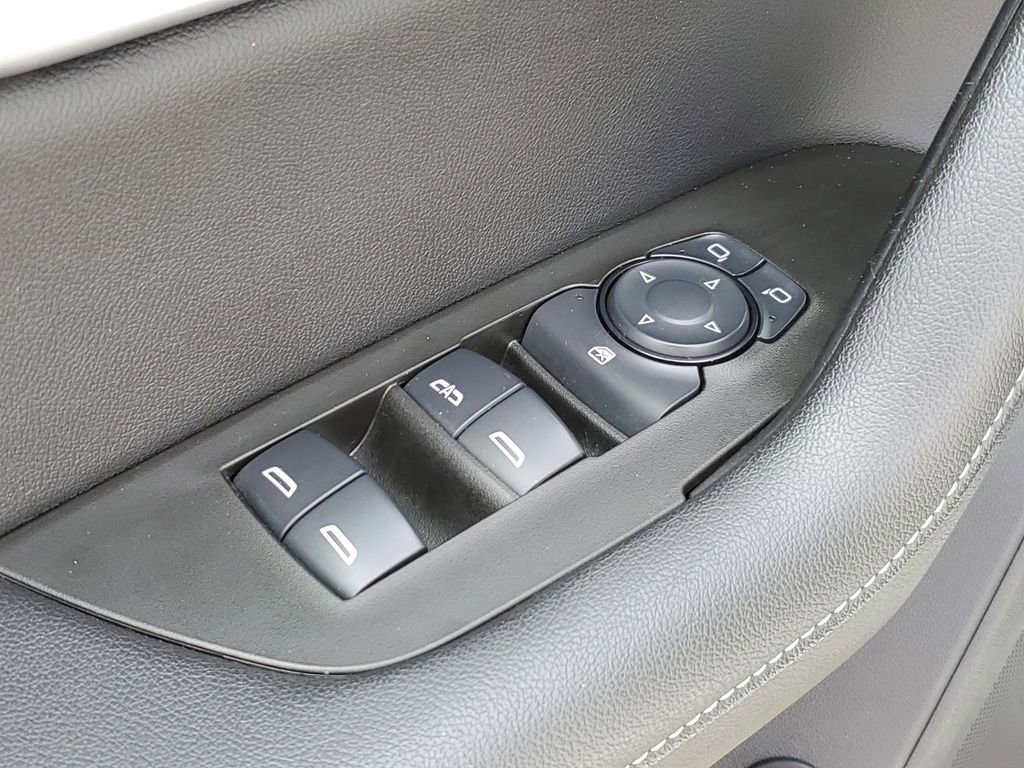 Used 2024 Chevrolet Blazer LT w/ Convenience Package FWD image 27