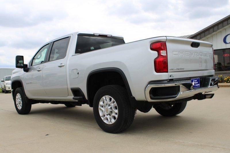 Used 2022 Chevrolet Silverado 2500 LT w/ Convenience Package AWD/4WD image 7