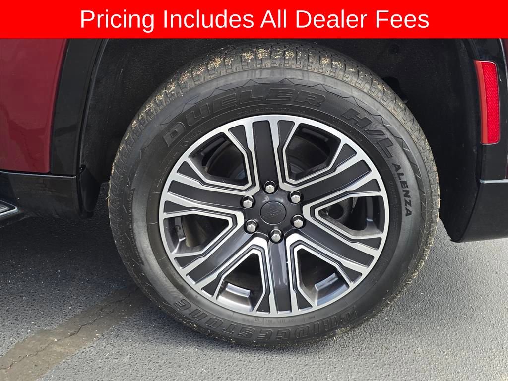 Used 2023 Jeep Wagoneer 4WD w/ Premium Group I image 14