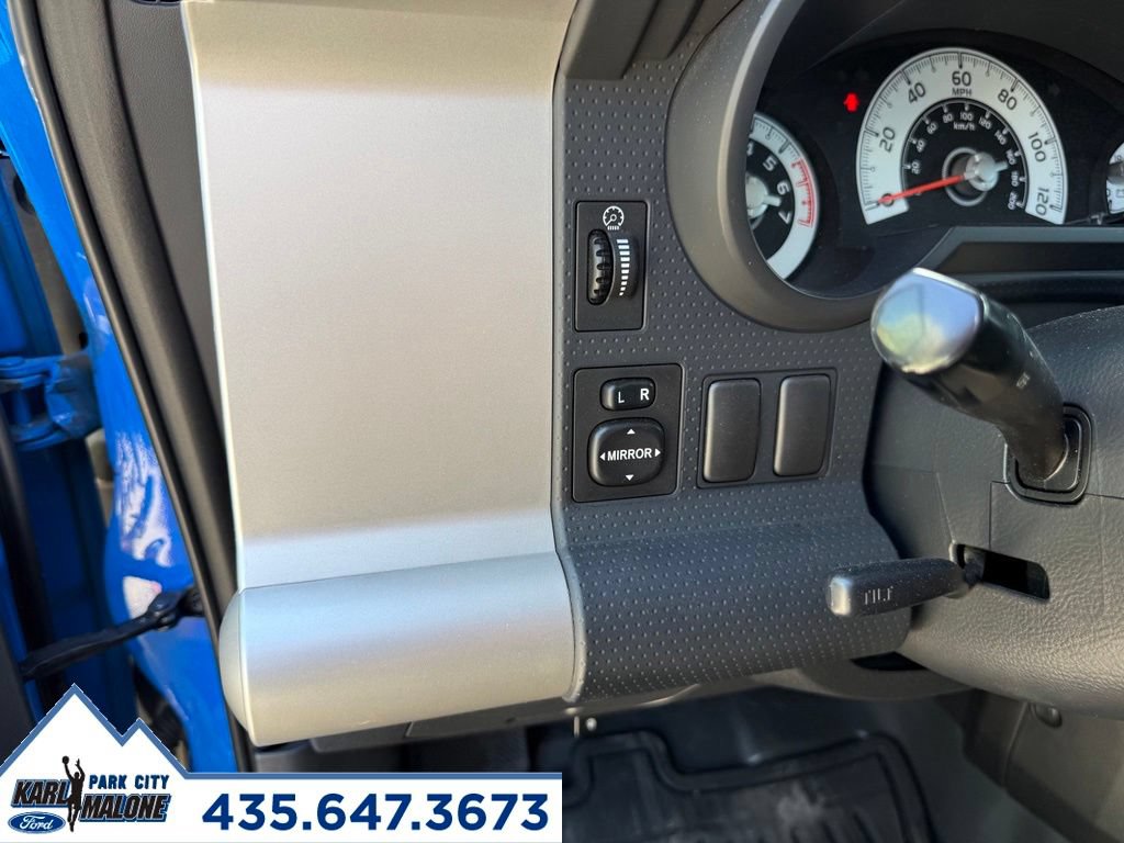 Used 2007 Toyota FJ Cruiser 4WD image 16