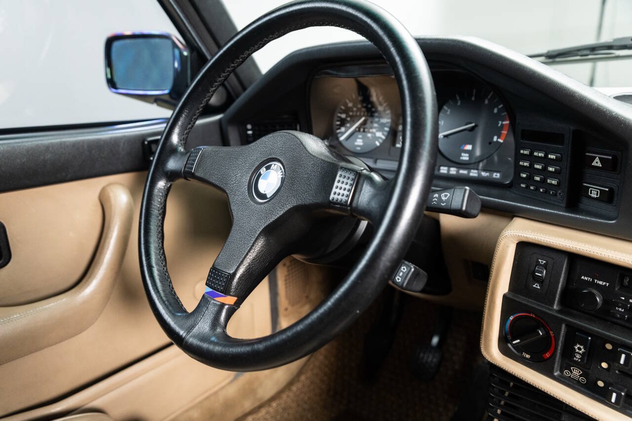 Used 1988 BMW M5 RWD image 36