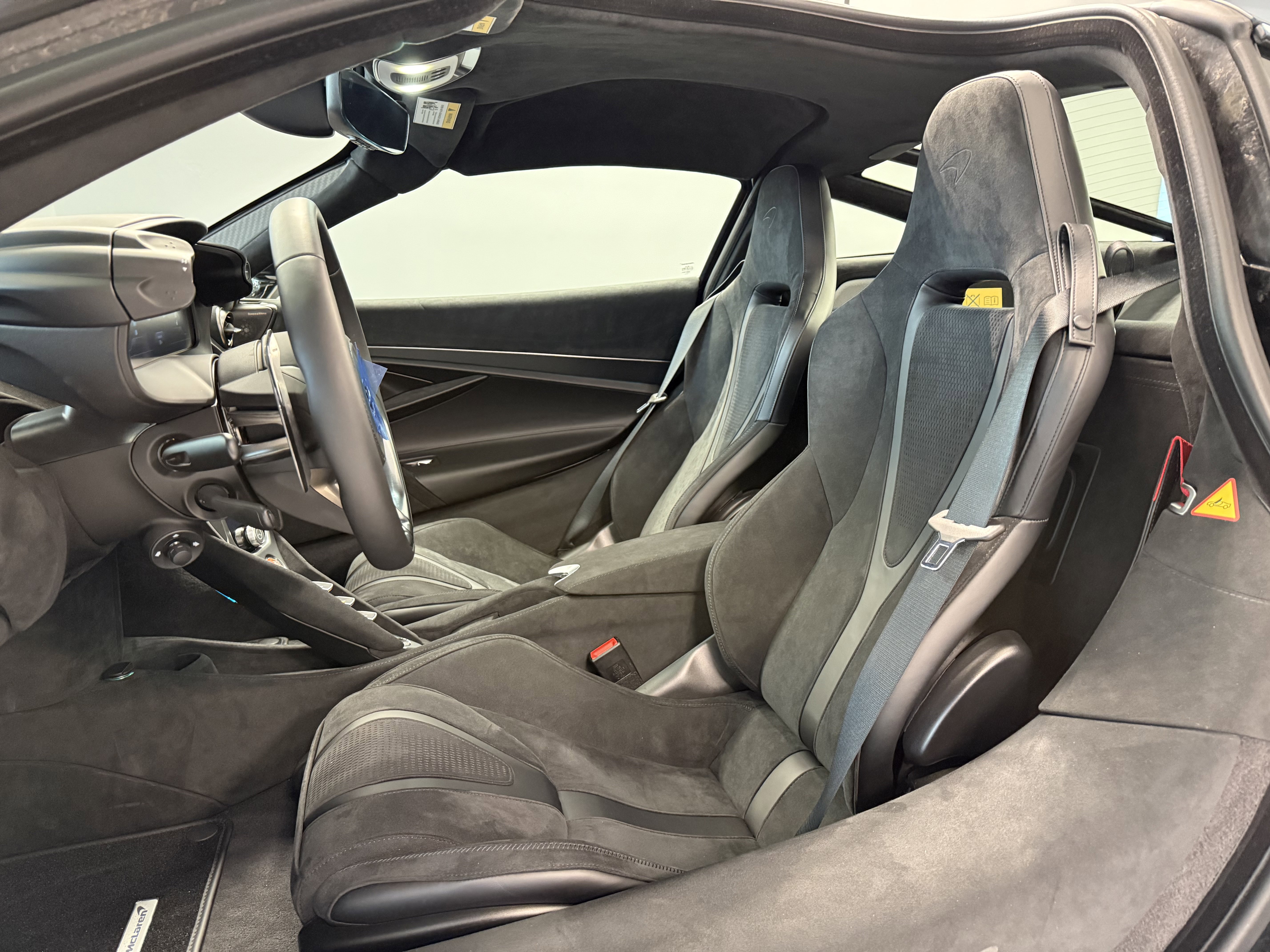 New 2026 McLaren 750S RWD image 12