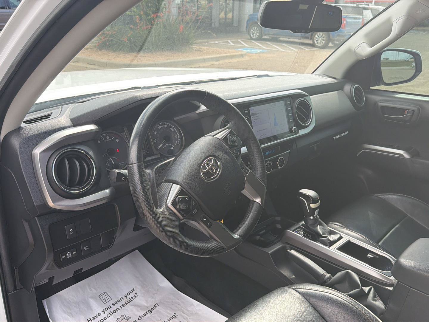 Used 2022 Toyota Tacoma SR5 RWD image 18