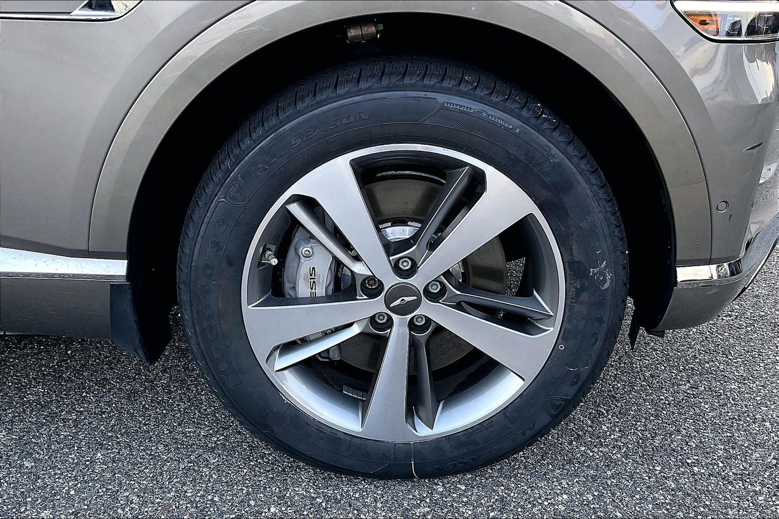 Used 2021 Genesis GV80 3.5T w/ Advanced Package 06 AWD/4WD image 9