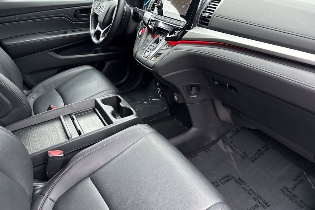 Certified 2024 Honda Odyssey Sport image 16